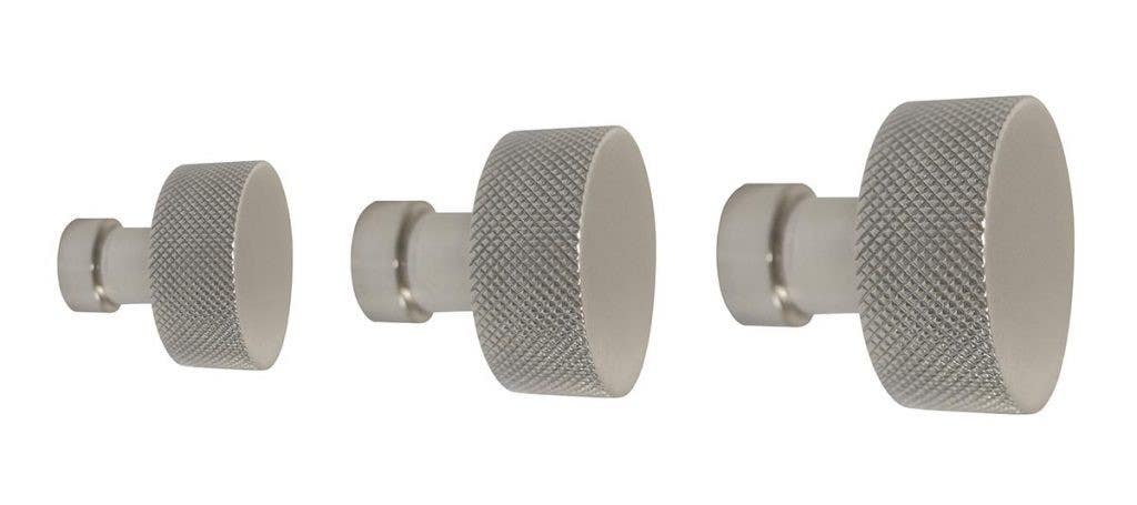 Omnia 9036 Ultima Modern Round Knurled Cabinet Knob, Solid Brass
