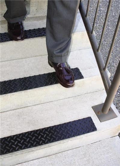 Keeper 05679 4" x 17.5" Safety Step